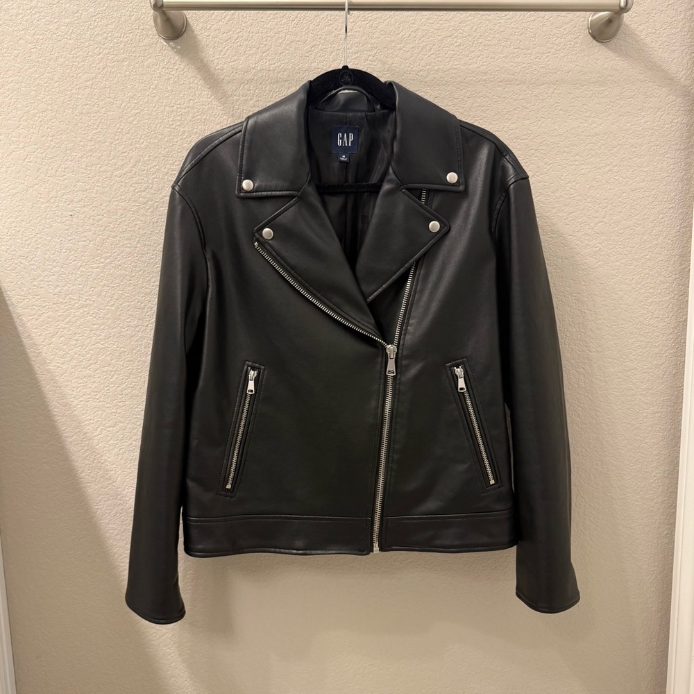 GAP Women's Faux Leather MOTO  oversized fit  Jacket  MEDIUM
